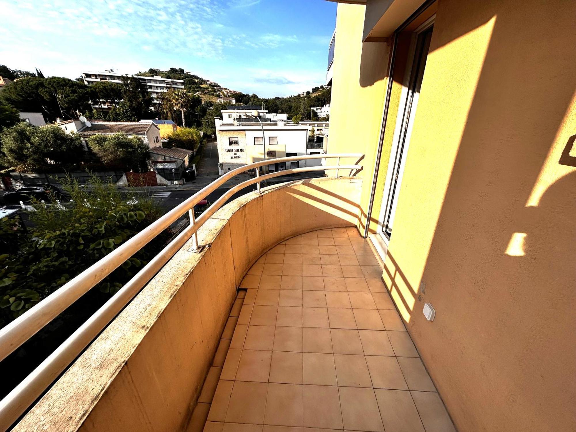 Superbe Studio Climatise Avec Terrasse Proche Mer Cagnes-sur-Mer Exterior photo