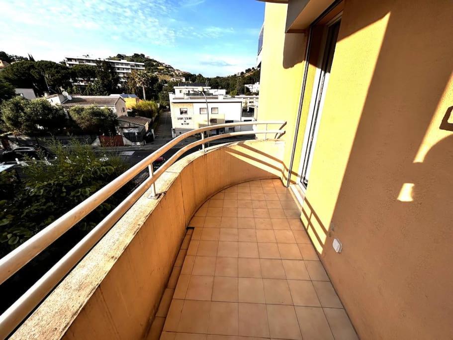 Superbe Studio Climatise Avec Terrasse Proche Mer Cagnes-sur-Mer Exterior photo